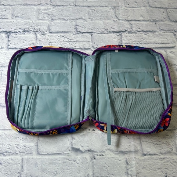 NWOT Floral Print Ladies Bible of Book Cover. Waterproof. - Picture 2 of 7